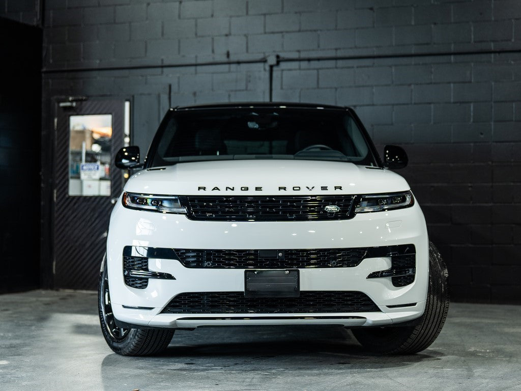 2023 Land Rover Range Rover P360 SE AWD