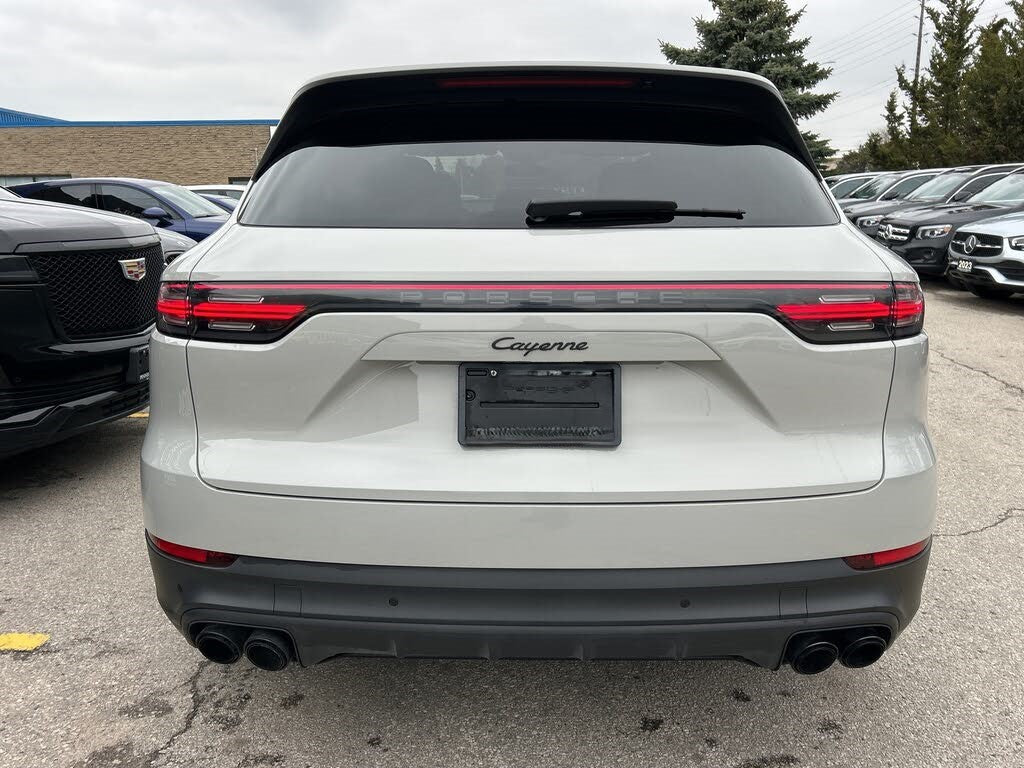 2023 Porsche Cayenne Platinum Edition AWD
