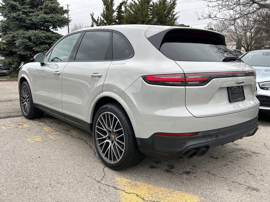 2023 Porsche Cayenne Platinum Edition AWD