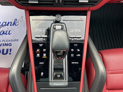 2023 Porsche Cayenne Platinum Edition AWD