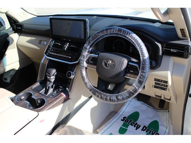 #13311 - 2025 Toyota Land Cruiser 300 ZX