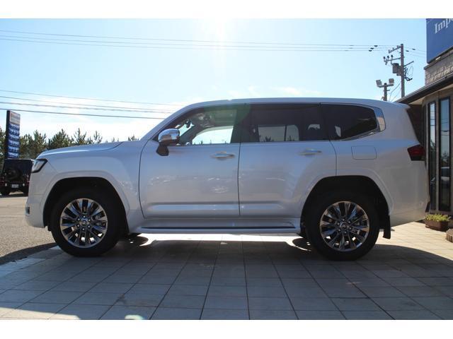 #13311 - 2025 Toyota Land Cruiser 300 ZX