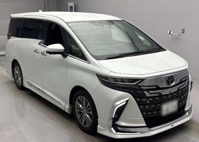 #13361 - 2023 Toyota Alphard