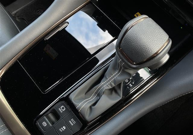 #13495 - 2024 Toyota Alphard