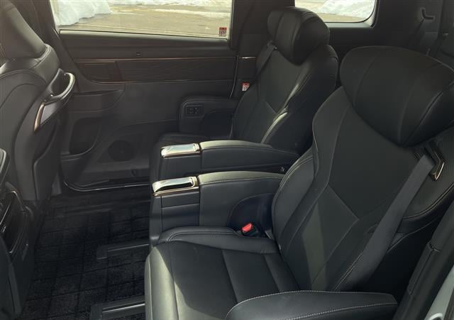 #13495 - 2024 Toyota Alphard