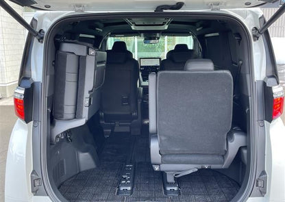 #13495 - 2024 Toyota Alphard